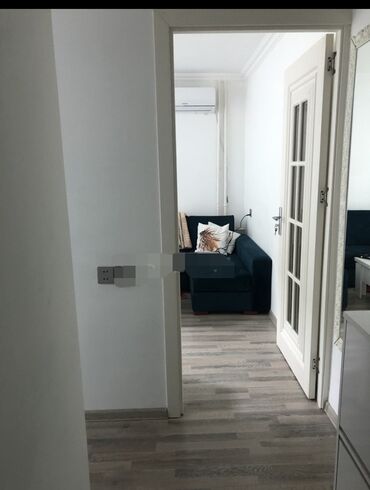 квартиры аренда: Qarayev metrosuna yaxin 5/2 də 1otaqdan 2 e duzelme o tam temirli