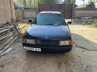 Audi: Audi 80: 1988 г., 1.8 л, Кол менен иштөөчү, Бензин, Седан — 2