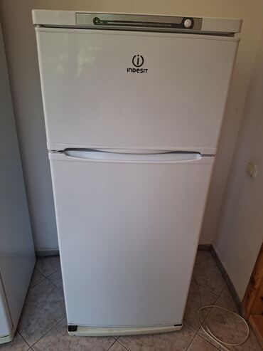 сыр идиш: Холодильник Indesit, Б/у, Однокамерный