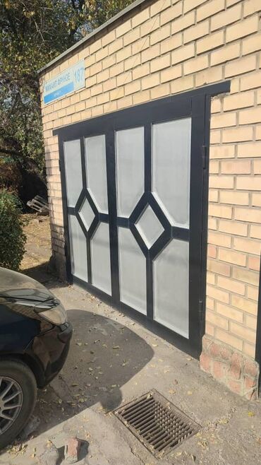 ворота купить цена: Ворота сатылат 1) боз 22000с 2) Көк 15000с тел: + нөл 502 88 кырк