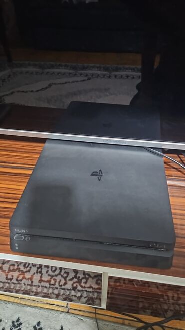 playstation portable: Salam Aleyküm Cızığı falan heçnəyi yoxdur. Təmirdə olmayıb açılmayıb