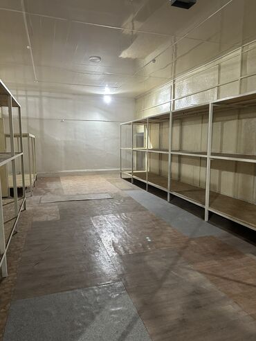 Помещения свободного назначения: Продается помещение с участком по первой линии По Баха(Садырбаева)
