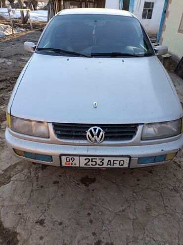 Volkswagen: Volkswagen : 1996 г., 1.8 л, Механика, Бензин, Седан