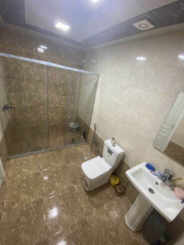 Yeni tikili: 3 otaqlı, Yeni tikili, 72 kv. m — 2