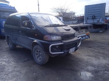 делику: Mitsubishi Delica: 1995 г., 3 л, Автомат, Бензин, Внедорожник