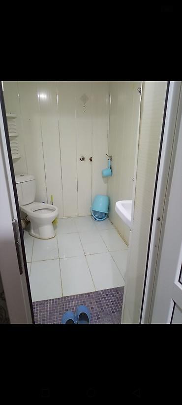 hamam mebelleri: 1 otaq 1 quxna hamam ayaq yolu içeride internet var muşderi ferqi — 4