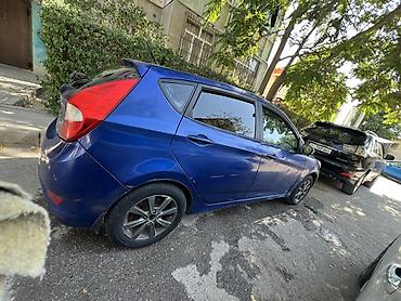 солярис хетчбек: Hyundai Solaris: 2011 г., 1.4 л, Механика, Бензин, Хэтчбэк — 4