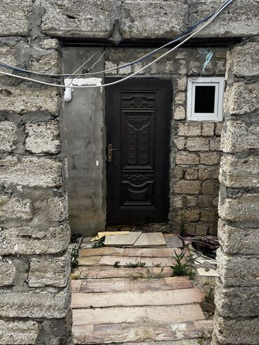 Həyət evləri və villaların satışı: Binə 4 otaqlı, 200 kv. m, Orta təmir — 8