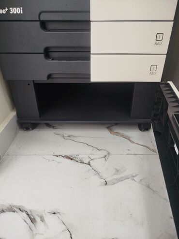 Printerlər: Salam Her vaxtınız xeyir olsun,Çox Az İşlənib Heç bir Problemi — 7