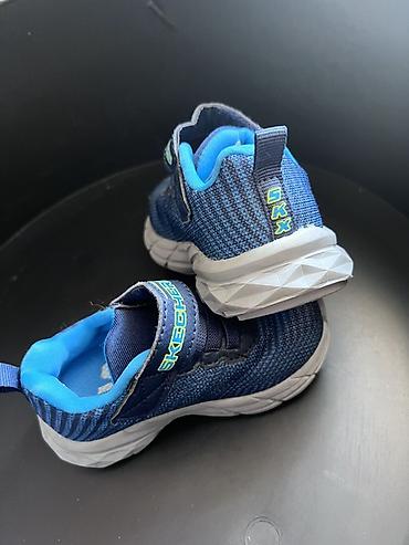 скеты: Детские кроссовки Skechers (SKX) Забирать в 7 микрорайоне Бишкека — 3