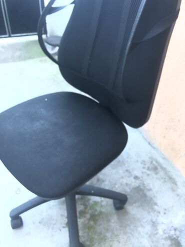 najjeftinije stolice: Ergonomic, color - Black, Used