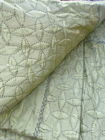 Örtüklər: Yataq üçün Yeni rəng - Yaşıl Yataq örtüyü, Pulsuz çatdırılma, Rayonlara çatdırılma, Ünvandan götürmə — 13