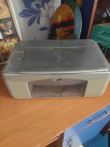 ipad min 5: 2 ədəd HP printer satılır. 1i həm ksereks həm çap üçündür, digəri isə