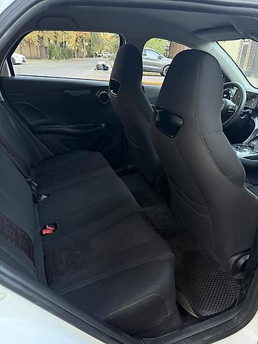 cl 63 2010: BYD E2: 2025 г., Автомат, Электромобиль, Хэтчбэк — 7