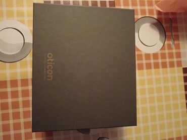 Slušni aparati: Nov Slusni aparat oticon — 1