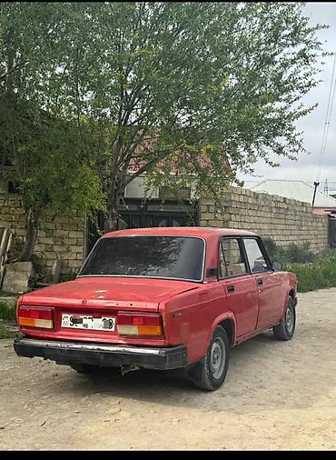 VAZ (LADA): VAZ 2107 sedan - Kuzov: 4 qapılı sedan, qırmızı rəng - Mühərrik — 5