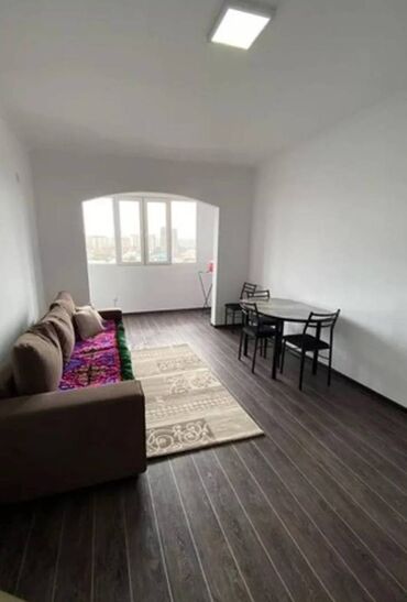 пустая квартира: 1 комната, 45 м², 106 серия улучшенная, 5 этаж, Евроремонт
