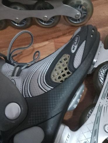 Roleri i rolšue: Roleri broj 39– 4 točka po roleru, aluminijumska šasija - — 8