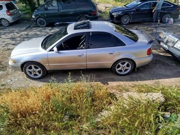Audi: Audi A4: 1999 г., 1.8 л, Механика, Бензин, Седан