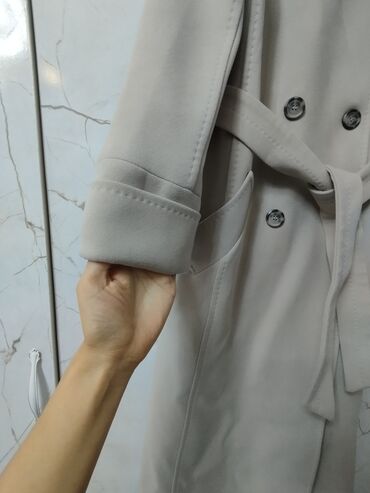 Пальто: Срочно!Женское пальто светло-бежевого цвета с роскошным съемным — 4