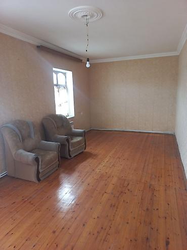 Həyət evləri və villalar: 3 otaqlı həyət evi – 1 mərtəbə Planlaşdırma: - Geniş qonaq otağı — 8