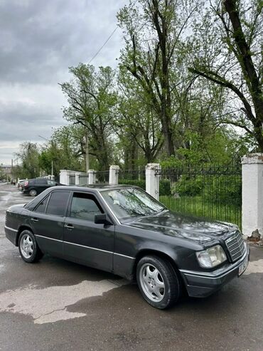 мерс 1994: Mercedes-Benz E 280: 1994 г., 2.8 л, Механика, Бензин, Седан