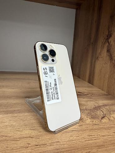 pc case: IPhone 13 Pro, Б/у, 256 ГБ, Золотой — 1
