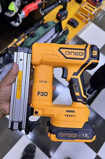 Аккумуляторный нейлер DINGQI F30, 21V. Предназначен для работы с