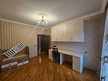Kirayə mənzillər: Əhmədlidə, bakı kinoteatrından yuxarıda 3 otaqlı leninqrad proyektli — 4