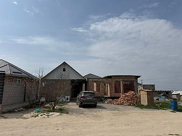 Продажа коттеджей и домов: 🔥Продается дом🔥 🏡Район: Ак Ордо 3 ✅Участок: 4соток ✅Документы — 9