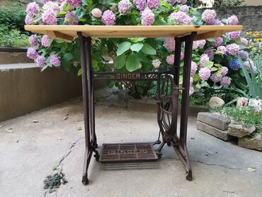 Stolovi: Singer vintage sto unikat 90*39 cm visina stola 73.5 cm debljina
