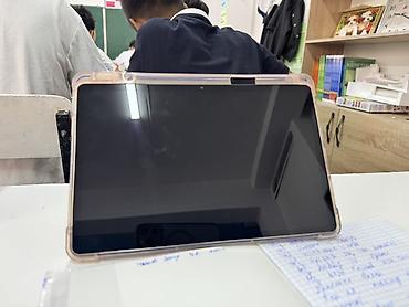 oneplus pad 4: Планшет, Xiaomi, память 256 ГБ, 10" - 11", 4G (LTE), Б/у, Классический цвет - Серебристый — 4