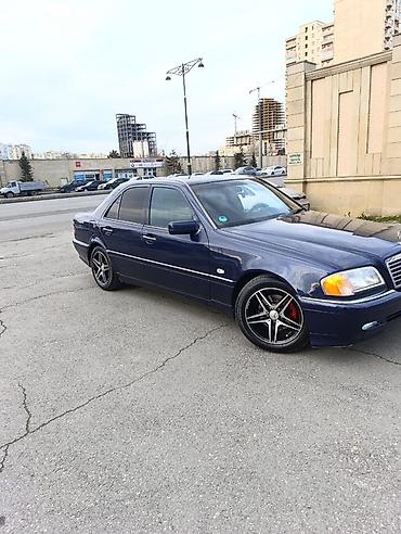 kompressor teh: Mercedes-Benz C240 sedan - Kuzov: 4 qapılı sedan, tünd mavi rəng - — 1