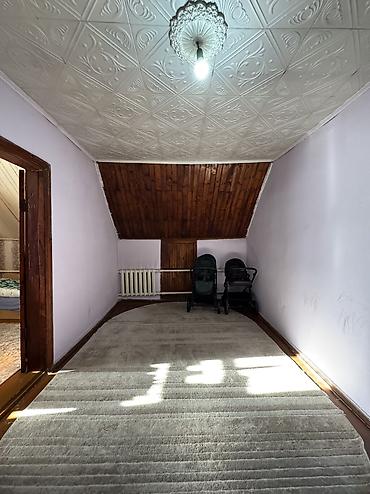 Продажа коттеджей и домов: ✨Продаётся дом с мансардой в с. Романовка✨ 🏡Характеристики: • Участок — 10