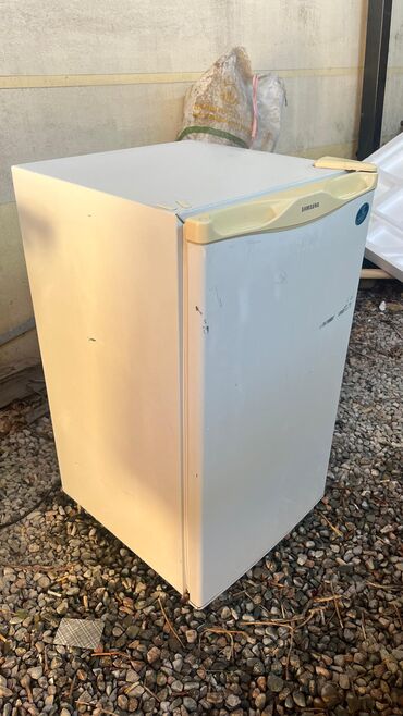 старые холодильник: Холодильник Samsung, Б/у, Однокамерный, Low frost, 110 *