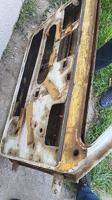 vaz qapı: Niva qapıları 60 aznden başlayan qiymetler - Sol və sağ ön qapılar — 5