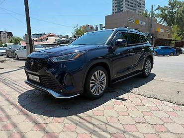 2 8: Toyota Highlander: 2020 г., 2.5 л, Гибрид, Кроссовер — 1