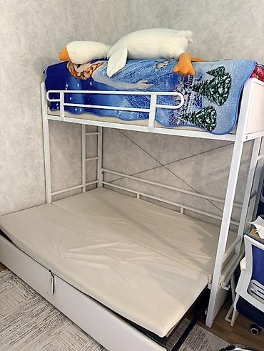 bunk bed: Двухъярусная кровать с выдвижным нижним спальным местом. - Каркас — 3