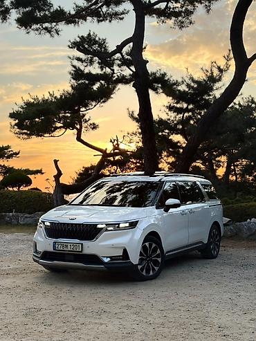 mazda 9: Kia Carnival: 2021 г. — 1