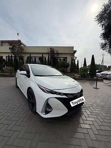 prius plus: Toyota Prius: 2018 г., Гибрид, Хэтчбэк — 6