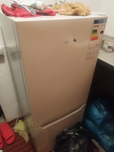 Холодильники: Холодильник Avest, Б/у, Двухкамерный, 60 * 150 * 50