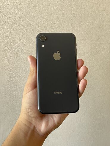 Apple iPhone: IPhone Xr, Б/у, 128 ГБ, Черный, Защитное стекло, Чехол, 78 %
