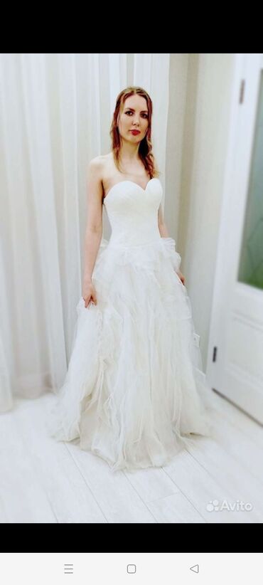 платье белая: Новые свадебные платья 42-48 размер. Отлично подойдёт как с