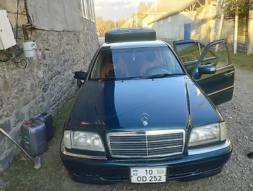 volkswagen passat nece masindi: Mercedes-Benz E-Class (W210) sedan - Kuzov: 4 qapılı sedan, tünd — 5