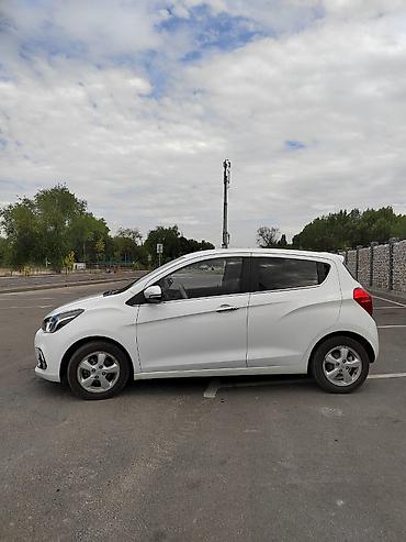 spark 7: Chevrolet Spark: 2017 г., 1 л, Автомат, Бензин, Хэтчбэк — 5