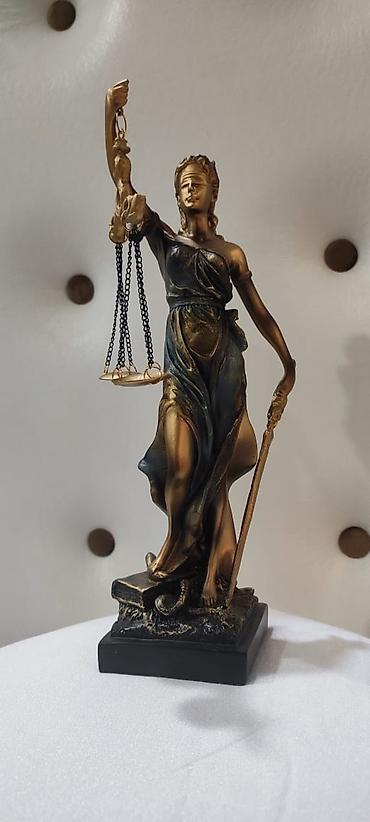 İncəsənət və kolleksiyalar: Femida hündurluyu 19 ve 27 sm.19 sm 30 AZN. 27sm 40 âzn.catdirilma — 5