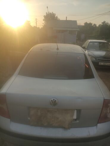 фары сурф: Volkswagen Passat: 2001 г., 2 л, Механика, Бензин, Седан