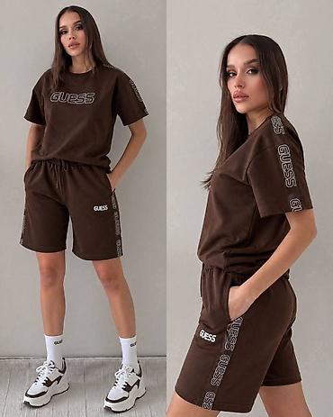 prsten dukat: Komplet
Cena 4500
Vel.
s, m, l, xl
P39 — 6
