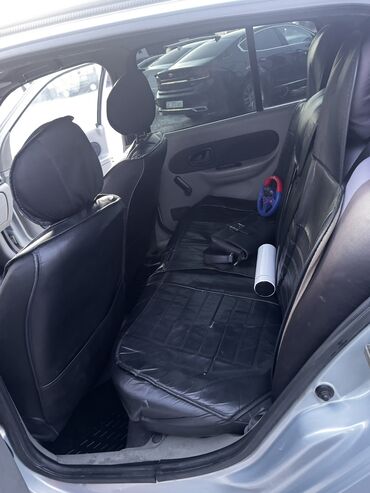 Renault: Renault Symbol: 2006 г., 1.4 л, Механика, Бензин, Хэтчбэк — 7