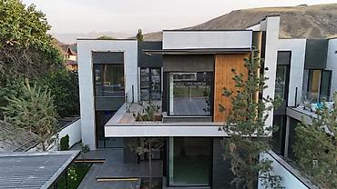 Продажа коттеджей и домов: Продается уникальный 2 этажный дуплекс расположенный у подножья гор — 1